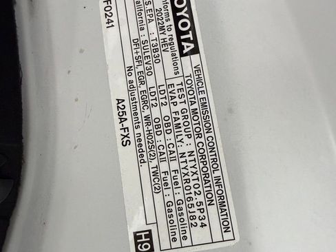 Used 2022 Toyota Highlander Limited image 40