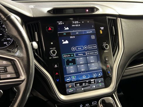 Used 2023 Subaru Outback Limited image 16