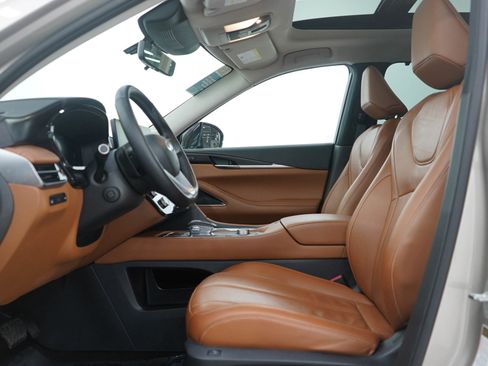 Used 2024 INFINITI QX60 Sensory image 25