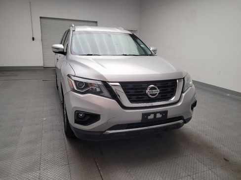 Used 2019 Nissan Pathfinder SV image 14