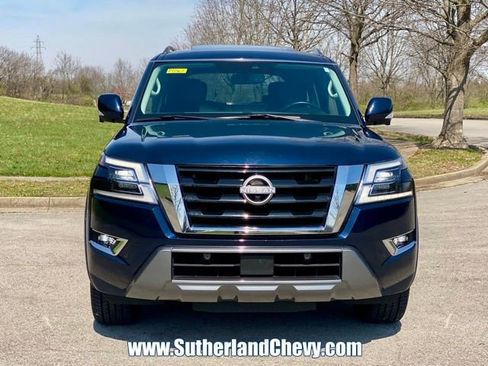 Used 2023 Nissan Armada SL w/ Captain's Chairs Package image 2