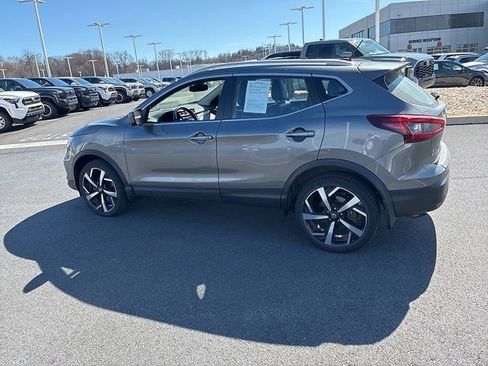 Used 2020 Nissan Rogue Sport SL w/ Premium Package image 10