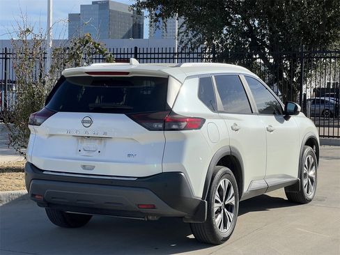 Certified 2023 Nissan Rogue SV w/ SV Premium B Package image 4