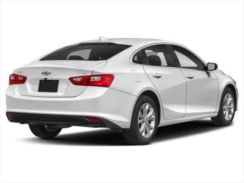 Used 2023 Chevrolet Malibu LT FWD image 2
