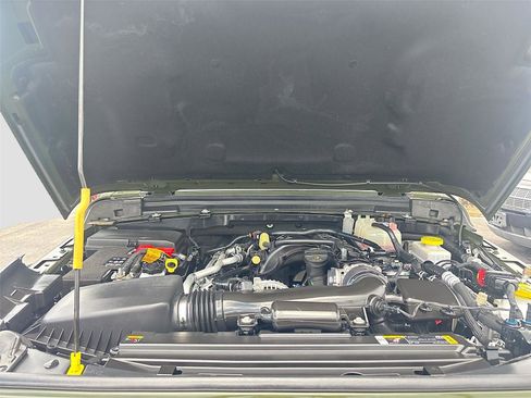 Used 2022 Jeep Wrangler Unlimited Rubicon w/ Steel Bumper Group image 31