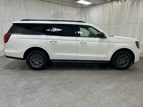 Used 2025 Ford Expedition Max Active image 9