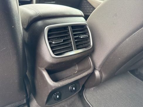 Used 2020 Hyundai Santa Fe SEL FWD image 23