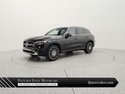 Used 2024 Mercedes-Benz GLC 300 image 1