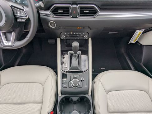 New 2025 MAZDA CX-5 AWD 2.5 S w/ Premium Plus Pkg image 19