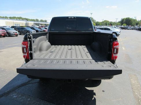 Used 2022 RAM 2500 Limited AWD/4WD image 9