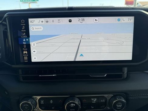 Used 2024 Jeep Wrangler High Altitude image 25