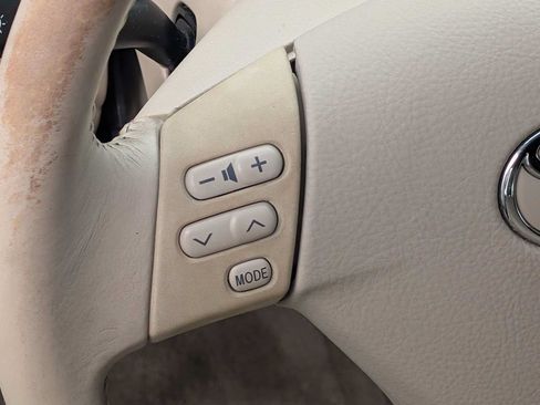 Used 2005 Toyota Solara SLE FWD image 17