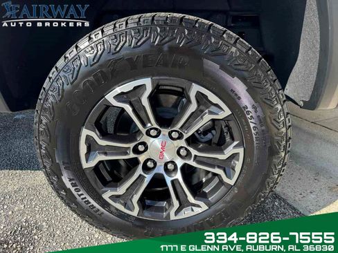 Used 2025 GMC Canyon AT4 w/ AT4 Premium Package AWD/4WD image 31