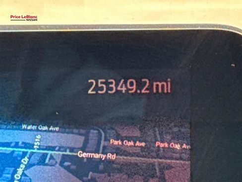 Used 2025 Ford Expedition Tremor AWD/4WD image 27