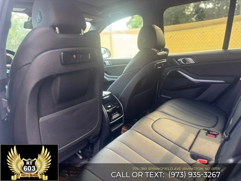Used 2020 BMW X5 xDrive40i w/ Convenience Package AWD/4WD image 9
