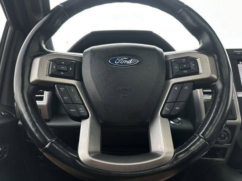Used 2018 Ford F150 Platinum w/ Equipment Group 701A Luxury image 36
