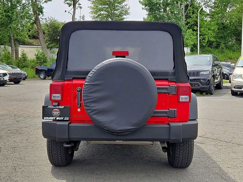 Used 2015 Jeep Wrangler Unlimited Sport w/ Quick Order Package 24S AWD/4WD image 6