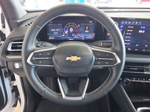 Used 2026 Chevrolet Traverse LT w/ Driver Confidence Package FWD image 20