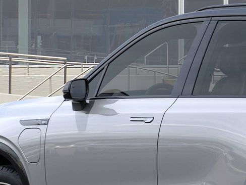 New 2026 Cadillac Vistiq Sport image 12