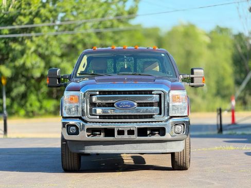 Used 2016 Ford F250 Lariat w/ Lariat Interior Package AWD/4WD image 4