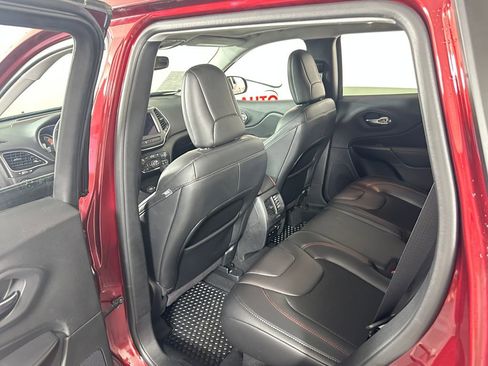 Used 2020 Jeep Cherokee Trailhawk w/ Comfort/Convenience Group image 22