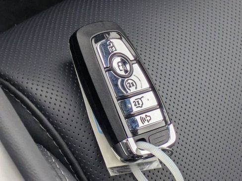 New 2026 Lincoln Navigator Reserve w/ Jet Appearance Package image 29