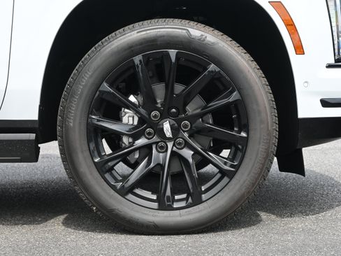Used 2026 Cadillac Escalade Sport w/ LPO, ONYX Package AWD/4WD image 13