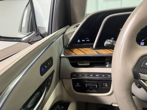 Used 2021 Cadillac Escalade ESV Sport Platinum image 76