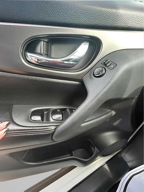 Used 2016 Nissan Rogue SV AWD/4WD image 30
