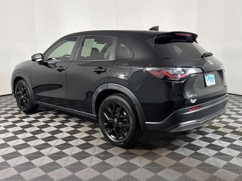 Used 2023 Honda HR-V Sport image 2
