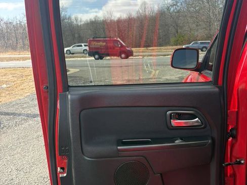 Used 2010 Chevrolet Colorado LT image 15