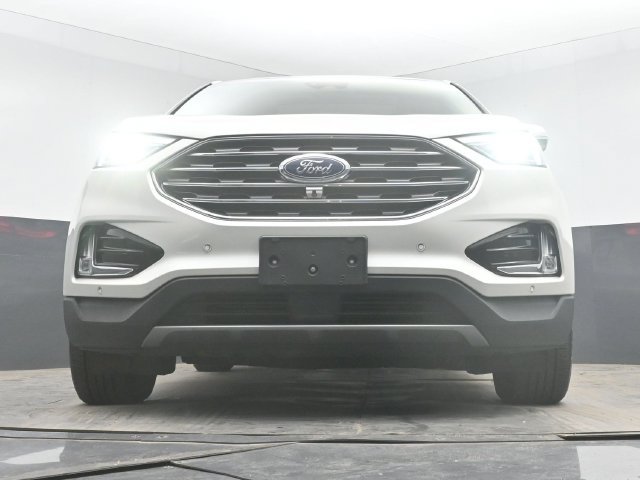 Used 2019 Ford Edge Titanium w/ Equipment Group 301A AWD/4WD image 43
