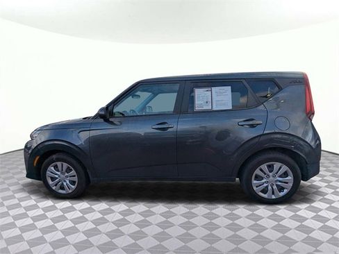 Used 2021 Kia Soul LX image 6