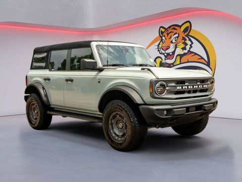 Used 2024 Ford Bronco Big Bend AWD/4WD image 3
