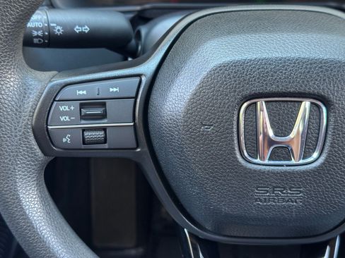 Used 2025 Honda Accord SE image 18