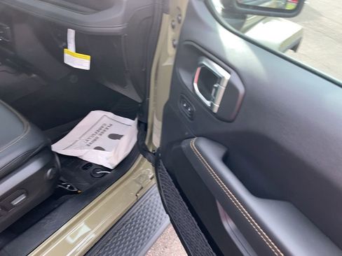 New 2025 Jeep Gladiator Sport image 50