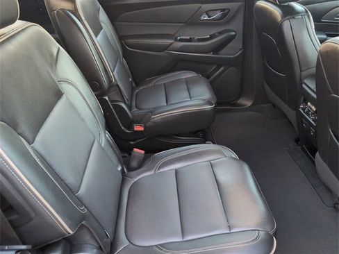 Used 2023 Chevrolet Traverse Premier image 28