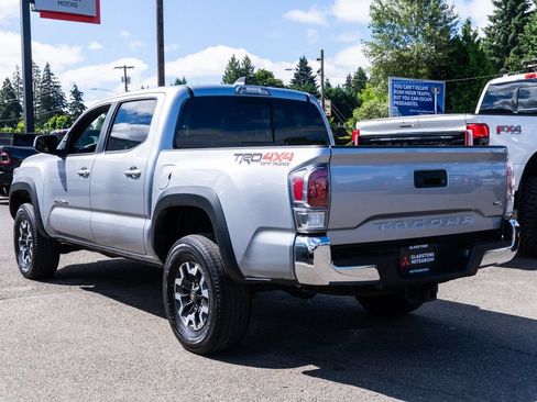 Used 2020 Toyota Tacoma TRD Off-Road AWD/4WD image 5