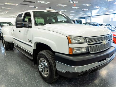 Used 2006 Chevrolet Silverado 3500 LT image 3