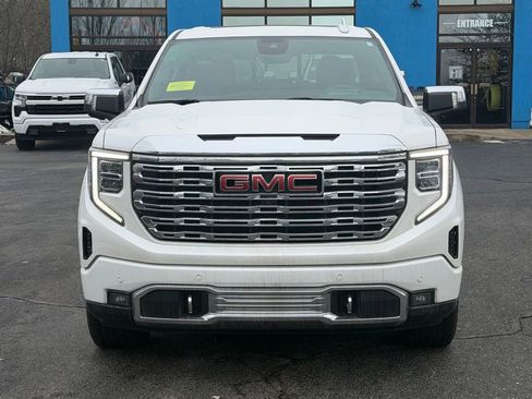 Used 2023 GMC Sierra 1500 Denali image 3