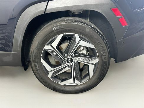 Used 2023 Hyundai Tucson Limited AWD/4WD image 11