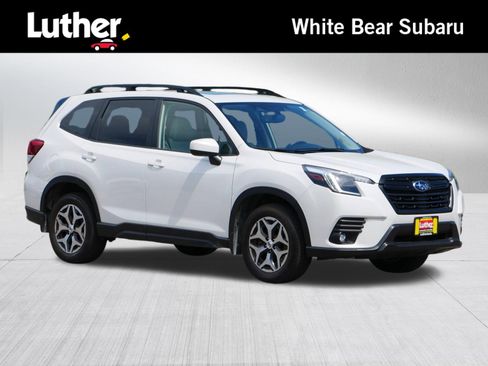 Used 2024 Subaru Forester Premium AWD/4WD image 1