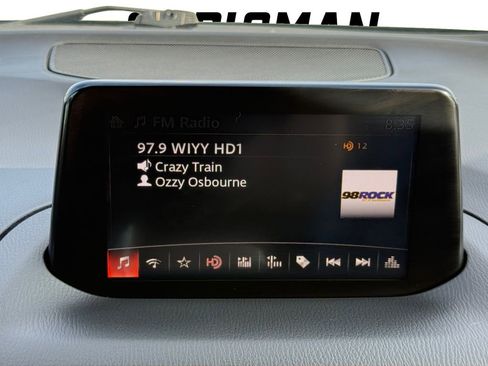 Used 2018 MAZDA MAZDA3 Touring image 14