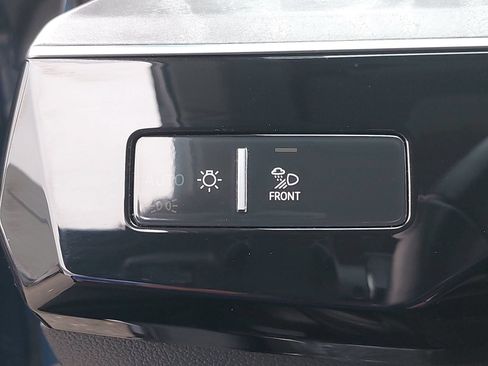 Used 2024 Audi Q8 e-tron Premium Plus w/ Premium Plus Package AWD/4WD image 29