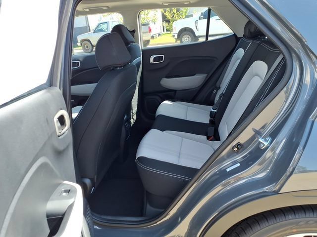 New 2026 Hyundai Venue SEL FWD image 19