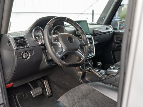 Used 2018 Mercedes-Benz G 550 Squared image 8