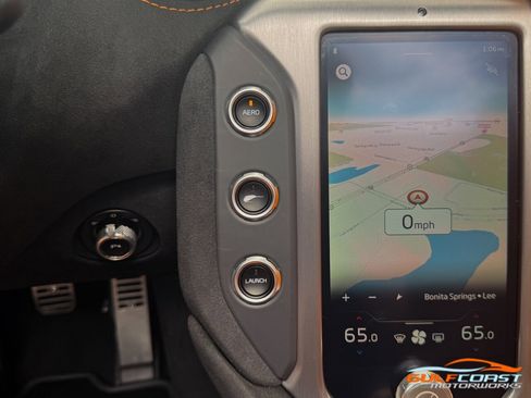 Used 2025 McLaren 750S Spider image 19