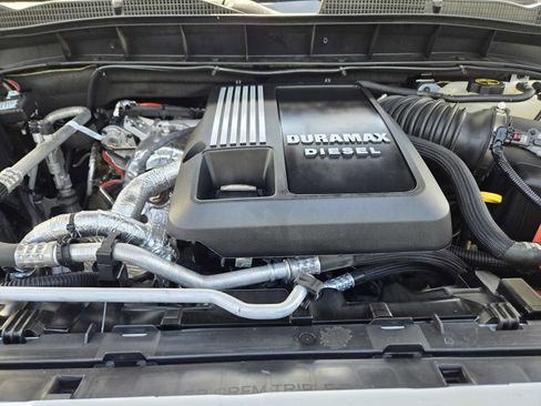 Used 2024 GMC Sierra 1500 AT4X AWD/4WD image 30