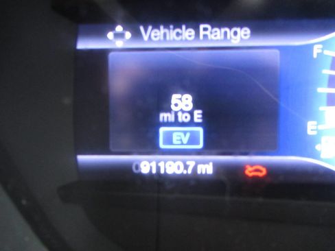 Used 2013 Ford Fusion SE FWD image 20