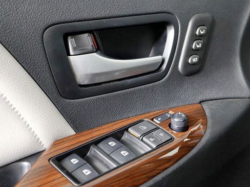 Used 2018 Toyota Sienna Limited image 22